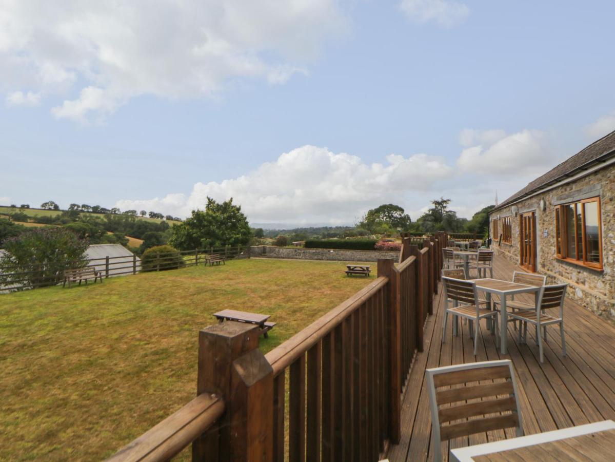 Harcombe House Bungalow 9 Newton Abbot Exterior foto